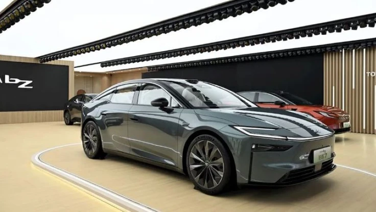 Hãng ô tô quen thuộc với người Việt ra xe không tốn xăng với giá 600 triệu đồng