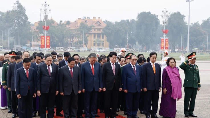 Lãnh đạo, nguyên lãnh đạo Đảng, Nhà nước vào Lăng viếng Chủ tịch Hồ Chí Minh nhân 96 năm Ngày thành lập Đảng