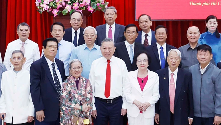 Tổng Bí thư Tô Lâm gặp mặt các nguyên Ủy viên Trung ương Đảng khu vực phía Nam