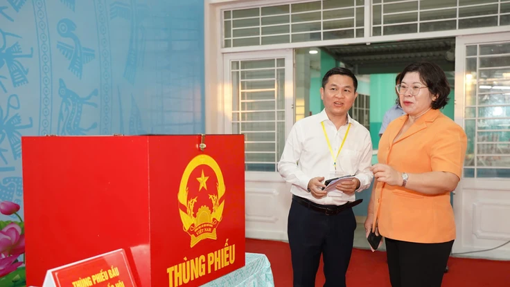 Sáng nay, gần 79 triệu cử tri cả nước bầu cử Đại biểu Quốc hội và HĐND các cấp khoá mới