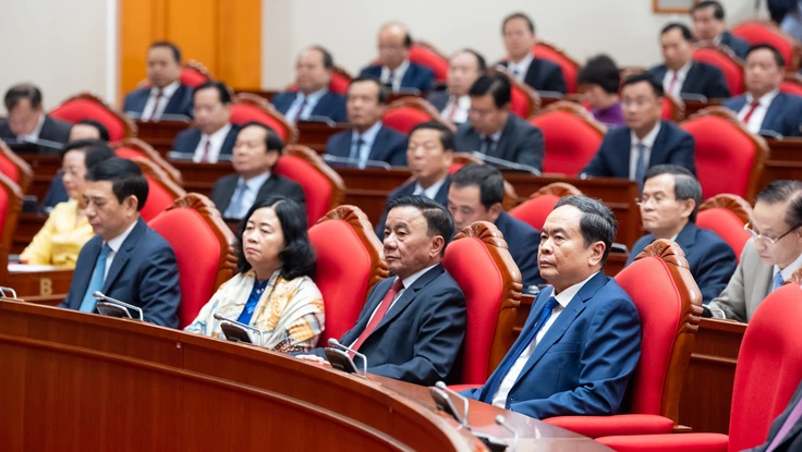 Trung ương thảo luận, cho ý kiến nhiều nội dung quan trọng về kinh tế - xã hội