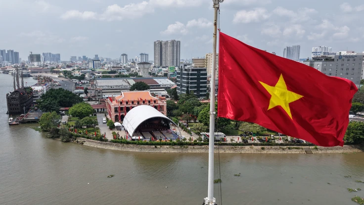 50 năm Thành phố mang tên Bác: Nửa thế kỷ giữ sứ mệnh mở đường thể chế