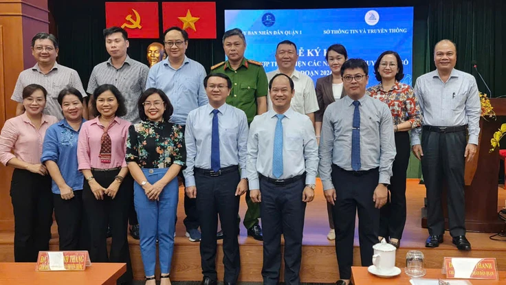 Quận 1 là đơn vị đầu tiên ký kết toàn diện về chuyển đổi số 