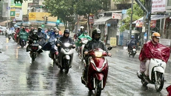 Sáng sớm TP.HCM đã có mưa nhiều nơi