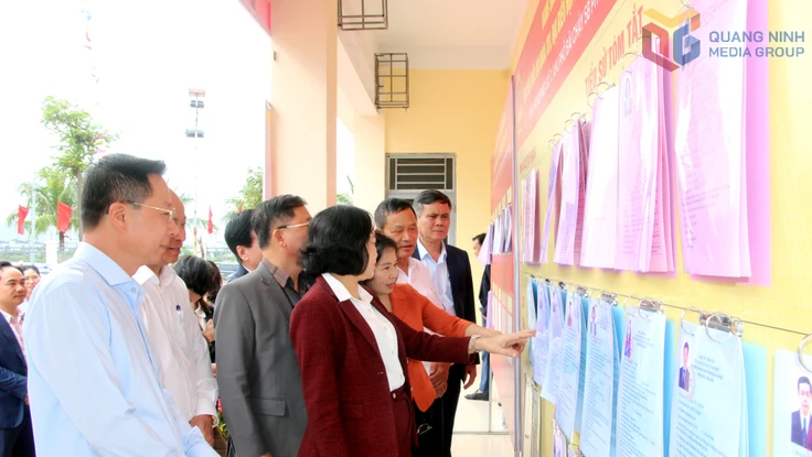 Phó Chủ tịch Quốc hội Nguyễn Thị Thanh kiểm tra công tác bầu cử tại Quảng Ninh