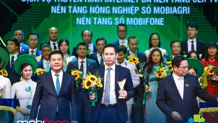 MobiFone vinh dự nhận giải thưởng Thương hiệu quốc gia Việt Nam 2024