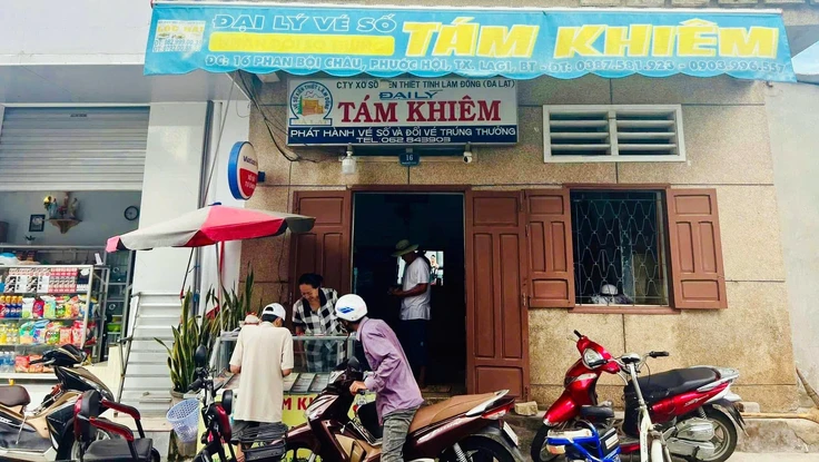 Người dân Lâm Đồng lại tiếp tục trúng 'trọn gói' xổ số kiến thiết Bình Thuận