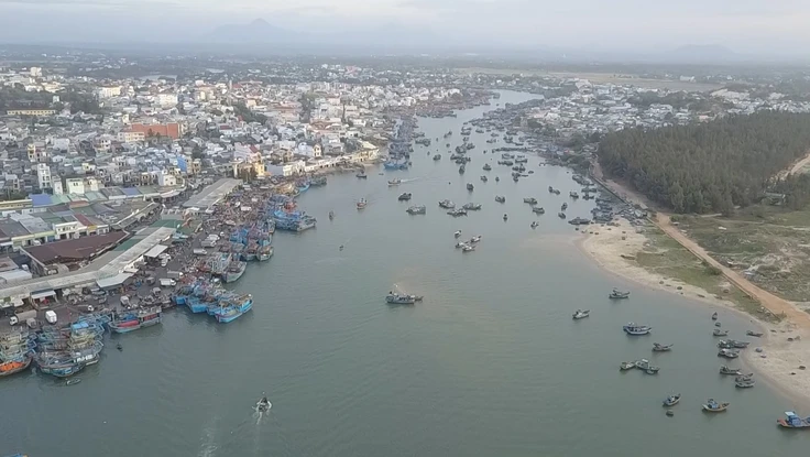 Vì sao dự án nạo vét khẩn cấp cửa biển La Gi chậm trễ nhiều năm?