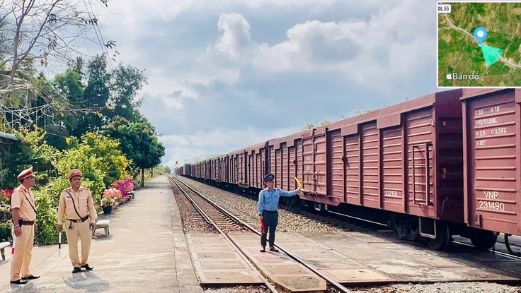 CSGT kiểm tra nồng độ cồn cán bộ, nhân viên đường sắt ga Suối Kiết