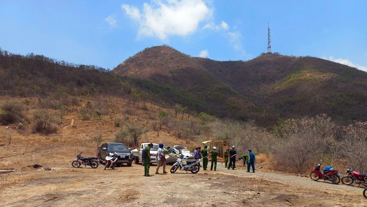 Triệu tập đại diện công ty liên quan vụ ô tô rơi xuống núi Tà Zôn 3 người tử vong