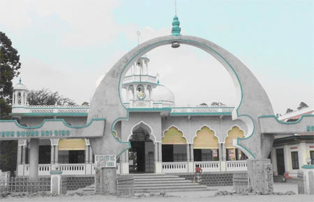 Về Châu Giang, tham quan thánh đường Mubarak