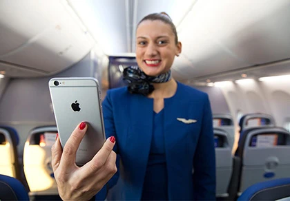 United Airlines 'gây sốc' khi trang bị iPhone 6 Plus cho tiếp viên