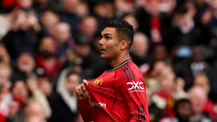 Tin nhắn bị rò rỉ của Casemiro nói lên tất cả về MU