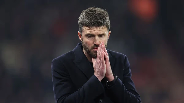 MU tạm dừng gia hạn với Carrick sau diễn biến bất ngờ