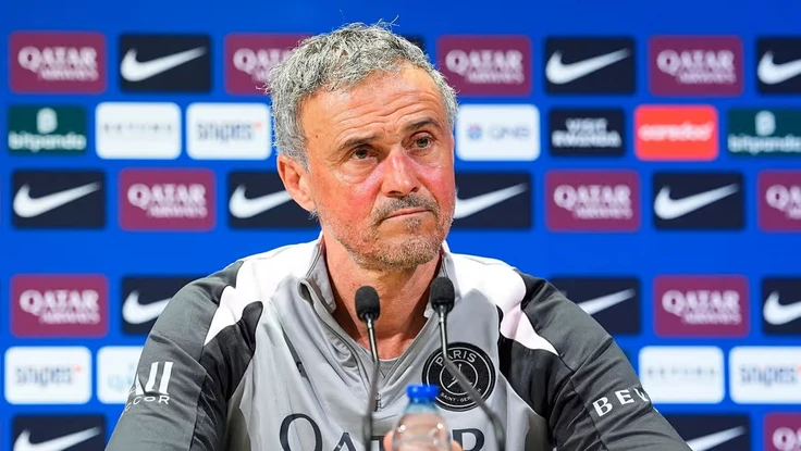 Luis Enrique phản hồi rõ ràng về việc dẫn dắt MU thay Carrick