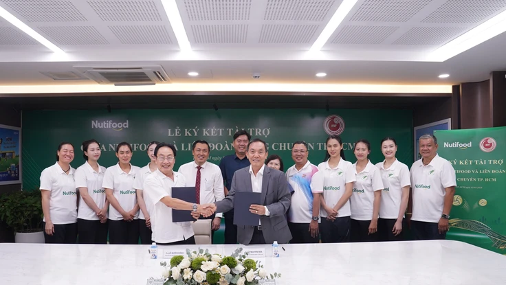 Nutifood tài trợ 9,3 tỉ đồng, tiếp sức cho bóng chuyền nữ TP.HCM