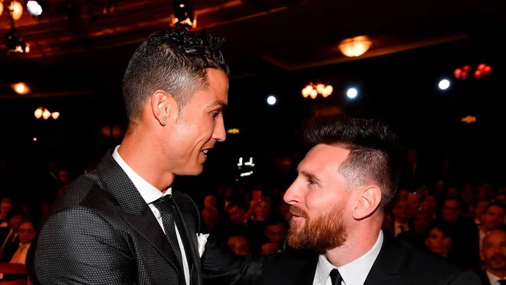 Cuộc tranh luận bất tận về Messi và Ronaldo: Hãy tận hưởng