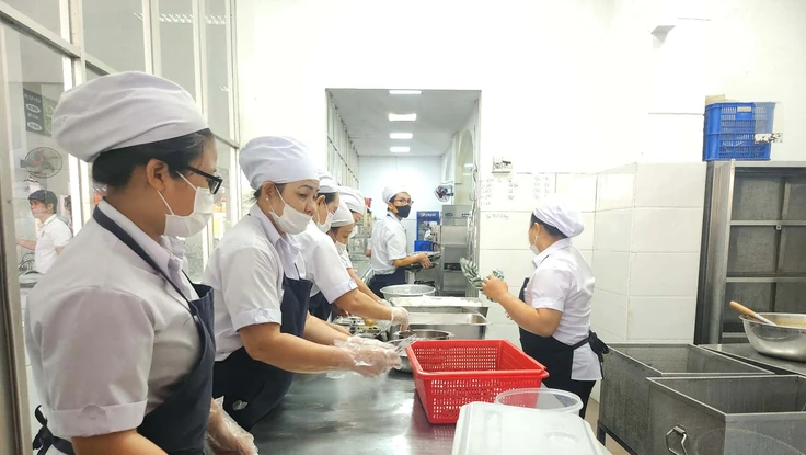 Nhiều địa phương ra văn bản khẩn siết nguồn gốc thực phẩm bữa ăn bán trú