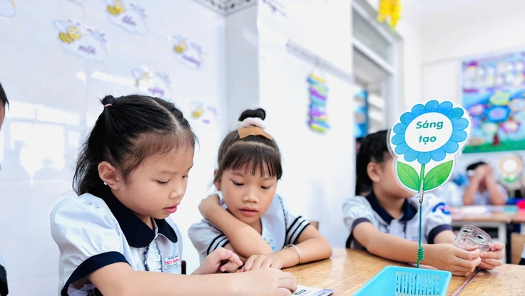 Phụ huynh TP.HCM cần lưu ý gì khi rà soát dữ liệu tuyển sinh đầu cấp?