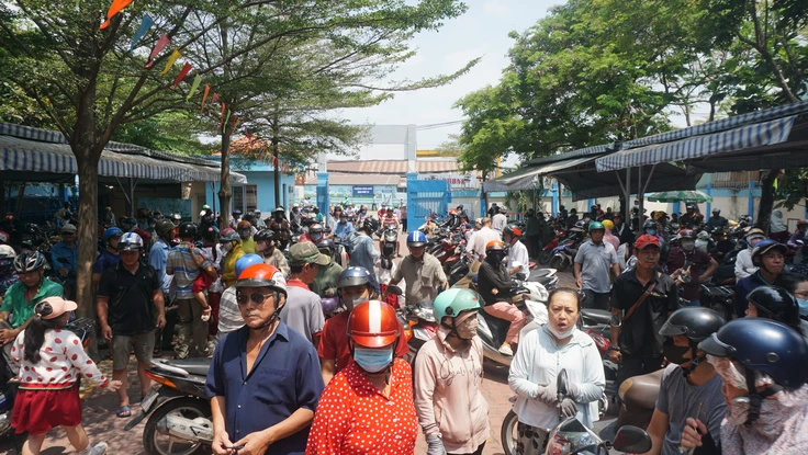 Vụ nghi ngộ độc tại trường Bình Quới Tây: UBND TP.HCM chỉ đạo xây dựng kịch bản ứng phó