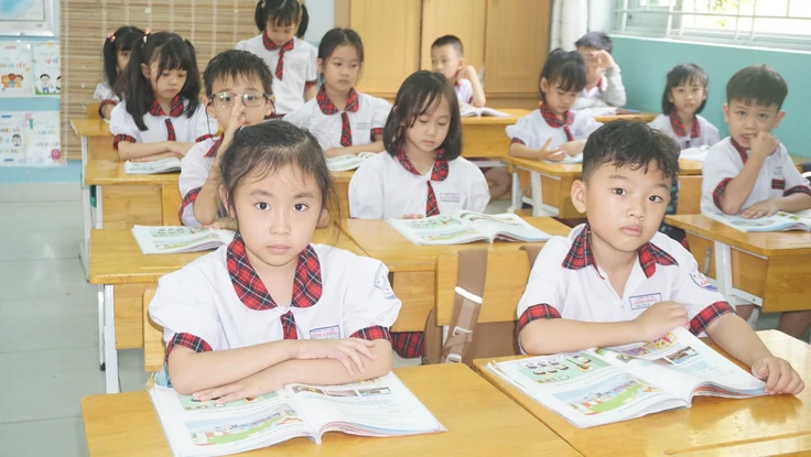 Muốn chuyển trường cho con ở TP.HCM, phụ huynh cần chuẩn bị gì? 