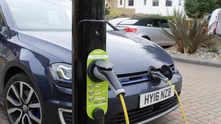 Chủ xe không làm những điều này coi chừng 'phá hỏng' pin xe điện