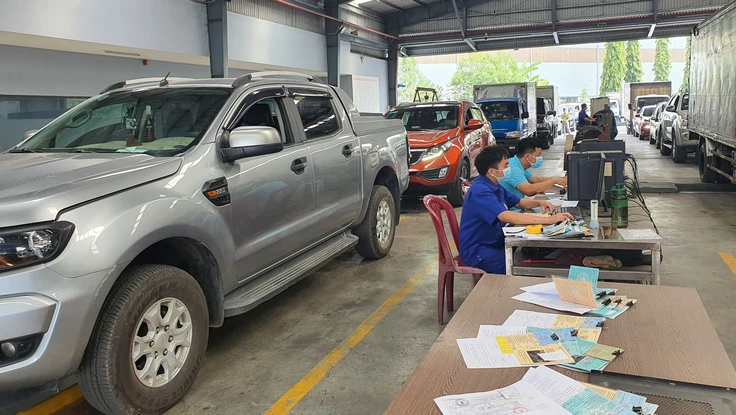 Cà vẹt xe ở ngân hàng, thay thế bằng giấy tờ gì để được đăng kiểm?