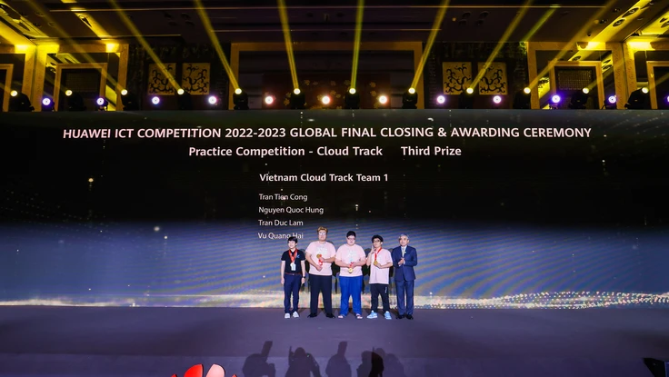 Sinh viên VN giành giải ba cuộc thi công nghệ thế giới