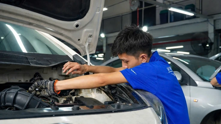 Thợ sửa ô tô dễ thất nghiệp nếu chỉ biết 'vặn ốc, thay dầu'