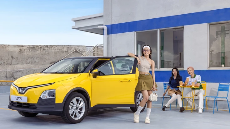 Trong khi các hãng xe sụt giảm doanh số thì VinFast tiếp tục đạt gần 10.000 xe trong tháng Tết