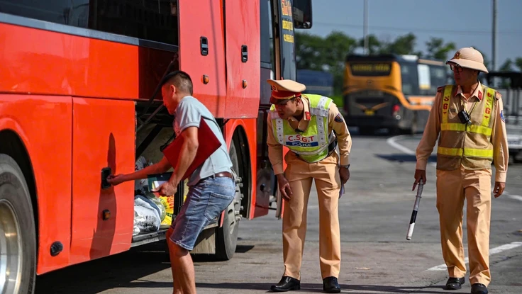 Từ 1-4, chính thức đưa phương tiện đo nồng độ khí thải và độ khói vào việc phát hiện vi phạm giao thông