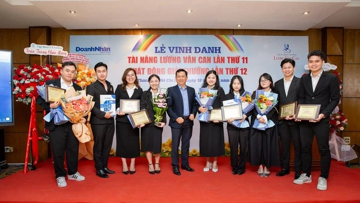 Giải thưởng Lương Văn Can: Vinh danh 9 tài năng với tinh thần 'làm giàu tử tế'