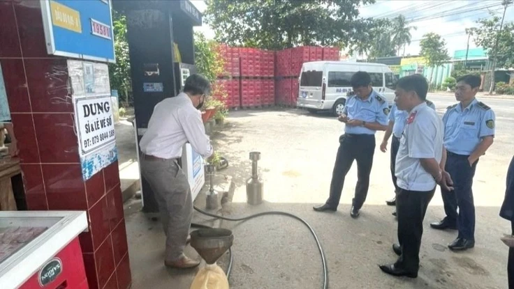 Không đạt quy chuẩn, 1 cửa hàng xăng dầu ở Vĩnh Long bị phạt hơn 300 triệu đồng
