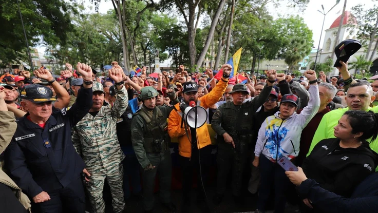Dân Venezuela và Mỹ biểu tình phản đối việc Mỹ bắt ông Maduro 