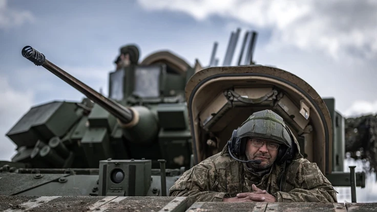 Chiến sự Nga - Ukraine 24-2: Ukraine tuyên bố đạt bước tiến lớn về lãnh thổ trước thềm 4 năm xung đột; Loạt vụ nổ bất thường khiến nhiều cảnh sát hai bên thương vong