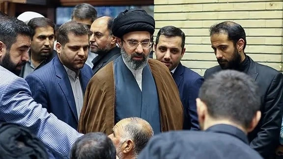 Có tin con trai ông Khamenei được bầu làm Lãnh tụ Tối cao Iran