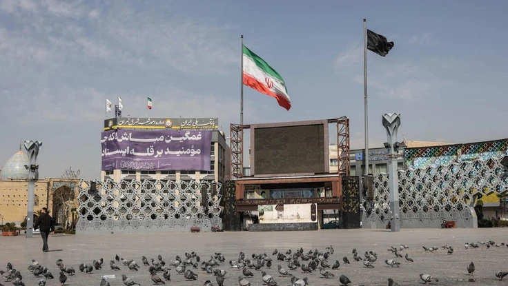 Iran sắp khôi phục các hoạt động hành chính, 20% nhân sự làm việc tại cơ quan