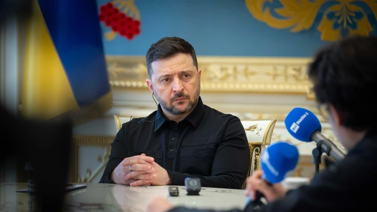 Ông Zelensky chỉ trích nới lỏng trừng phạt dầu Nga, sau khi Mỹ gia hạn mua trên biển