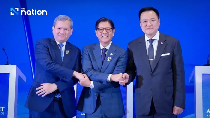 Thủ tướng Thái Lan, Campuchia gặp nhau bên lề thượng đỉnh ASEAN, cam kết thúc đẩy xây dựng lòng tin