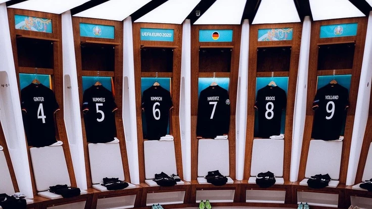 Có gì trong phòng thay trang phục ở Wembley của đội Đức?