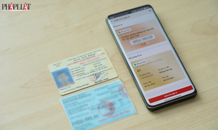 Không mang theo GPLX bản cứng, nếu vi phạm giao thông, có bị tạm giữ giấy tờ trên ứng dụng VNeID không? 