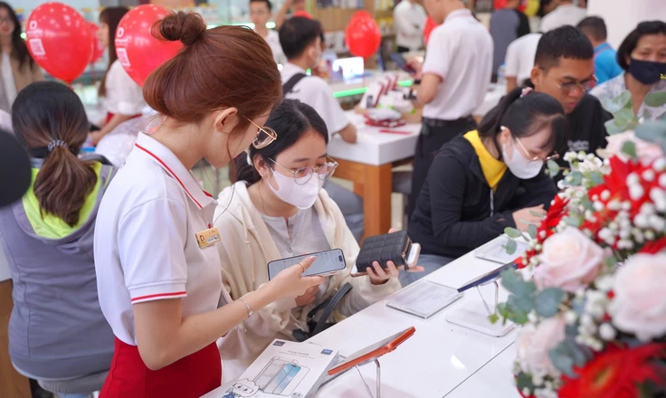 4 mẫu smartphone cao cấp giảm giá mạnh dịp cuối năm