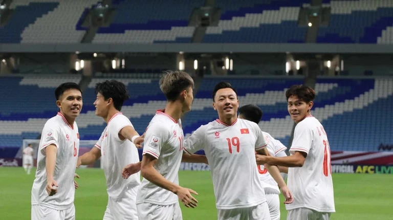 U-23 Việt Nam mở cửa vào tứ kết