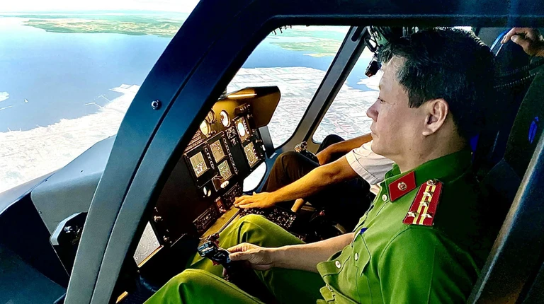 Đại tá Nguyễn Ngọc Trung, Trung đoàn trưởng Trung đoàn Không quân CAND (E32)