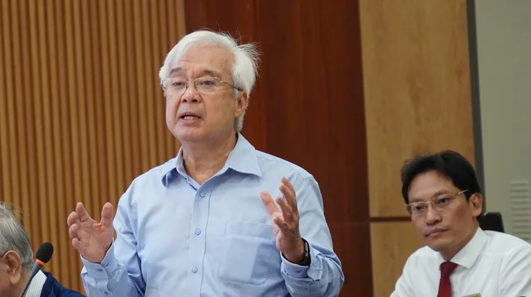 Tinh gọn bộ máy tại 'siêu đô thị' không thể cắt giảm cơ học