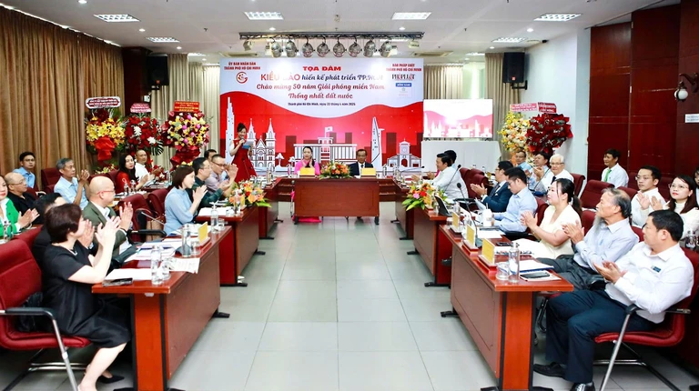 Toàn cảnh buổi tọa đàm.