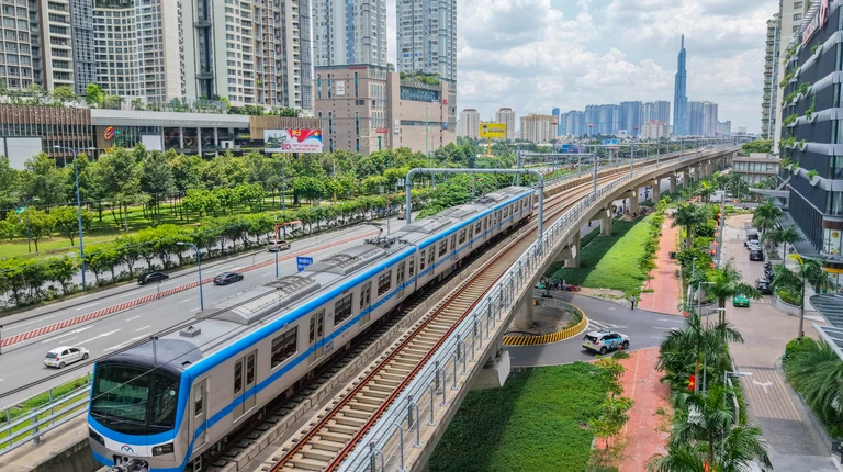 Với quy mô và đặc thù hiện nay, TP.HCM cần có thể chế tương thích với bộ máy, quy mô dân số, kinh tế và phát huy được những tiềm năng, lợi thế. Ảnh: THUẬN VĂN