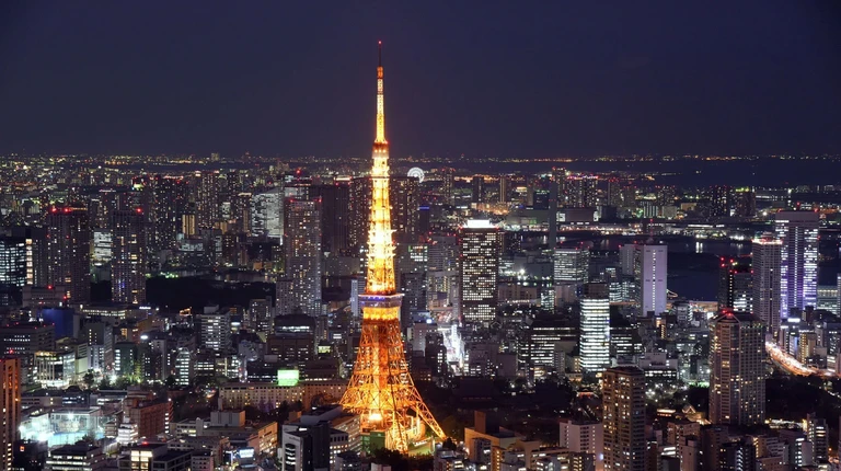 Thủ đô Tokyo (Nhật) đang dần chuyển hướng sang mô hình “quản lý tài sản theo vòng đời”. Ảnh: JAPAN TIMES
