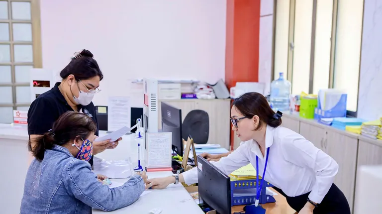 Sở Nội vụ TP.HCM đề xuất giảm tối thiểu 4% công chức, viên chức năm 2025