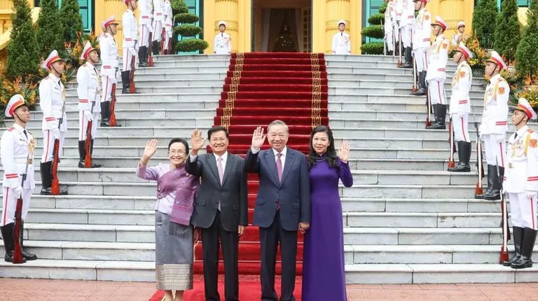 Tổng Bí thư, Chủ tịch nước Lào kết thúc tốt đẹp chuyến thăm Việt Nam